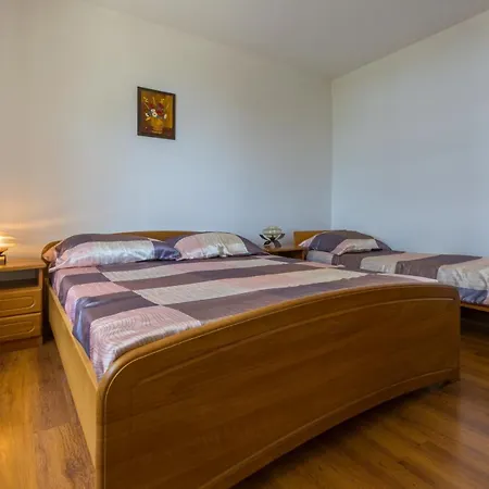 Apartment Ane